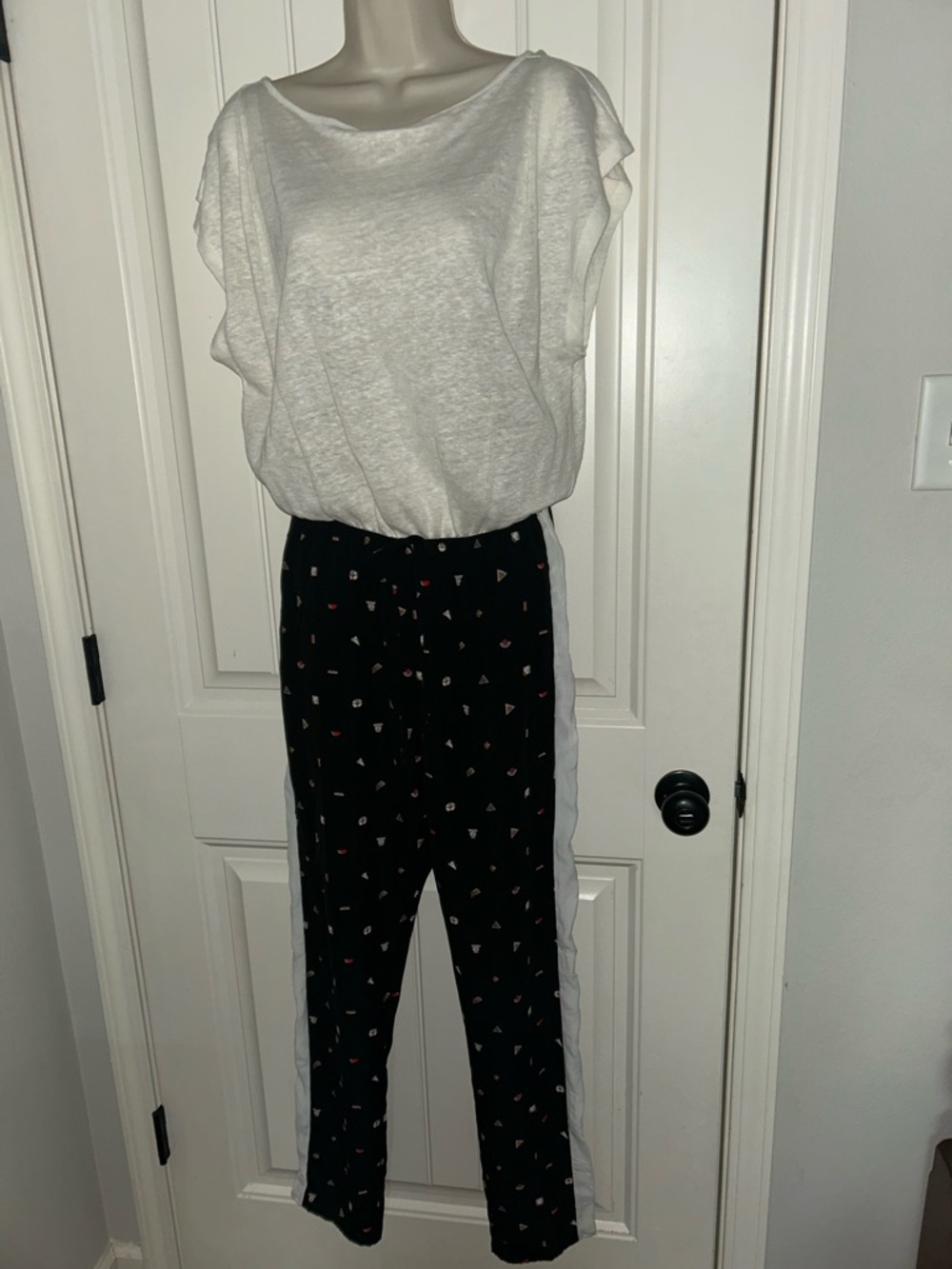 NEW Fraiche by J Casual Side-Stripe Print Women’s Pantsuit Romper Black Sz M